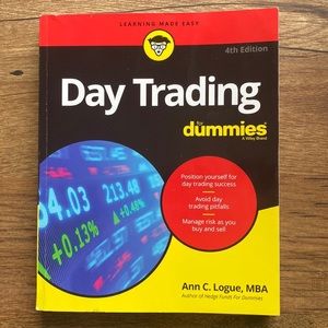 Day Trading For Dummies by Ann C. Logue - paperback book